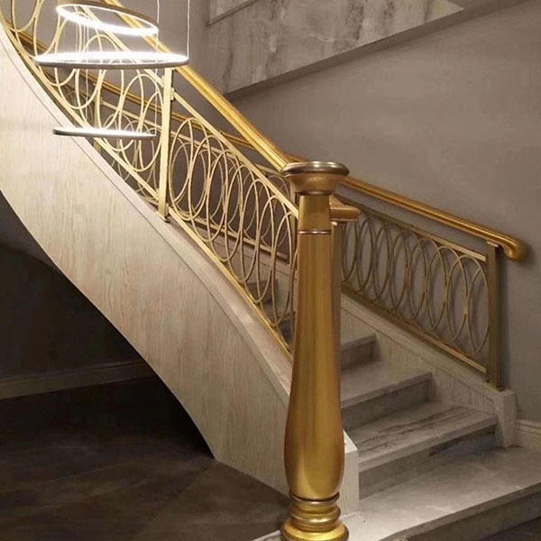 銅樓梯